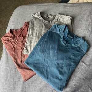 lululemon athletica Short Sleeve Tees - Slate, Ocean, Rust